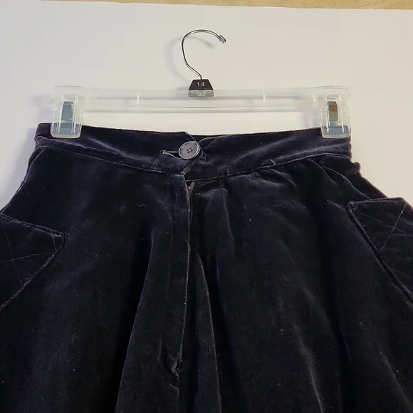 Misses vintage  black velvet flared skirt - Appr Sz XS - Picture 4 of 4
